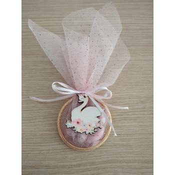Swan favor
