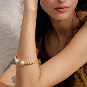 Steel bracelet